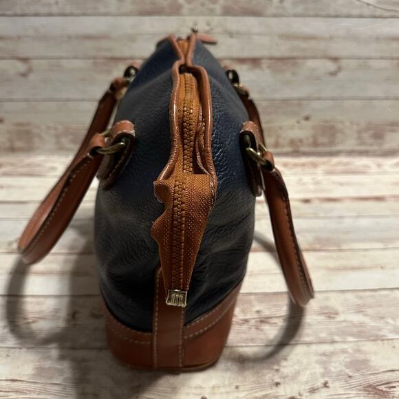 Dooney & Bourke Vintage Pebbled Leather Purse Satchel Navy Blue All Weather - Picture 4 of 12